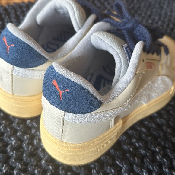 Puma - Picture 3 of 4